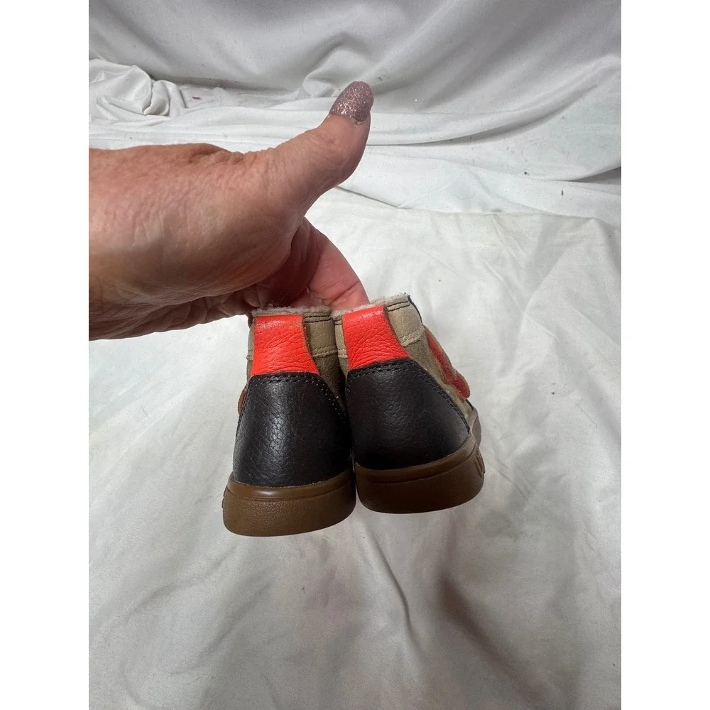 UGG Kids Rennon II Brown Olive Leather High Top Sneakers Hook Loop Straps Sz 6